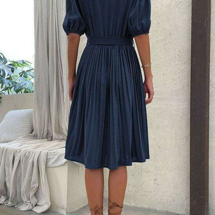 Chic Tie-Detail Pleated V-Neck Dress - Elegant Women's Fashion - Très Elite