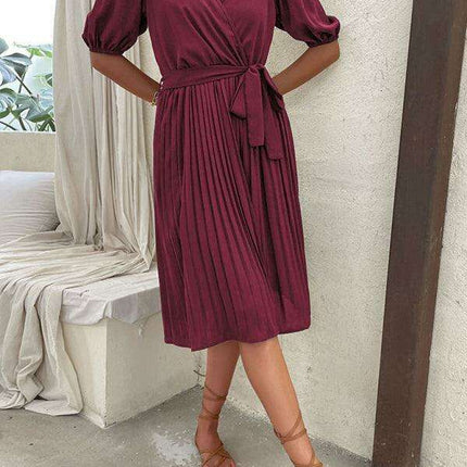 Chic Tie-Detail Pleated V-Neck Dress - Elegant Women's Fashion - Très Elite