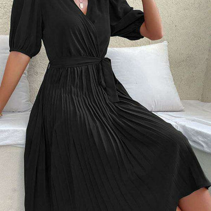 Chic Tie-Detail Pleated V-Neck Dress - Elegant Women's Fashion - Très Elite