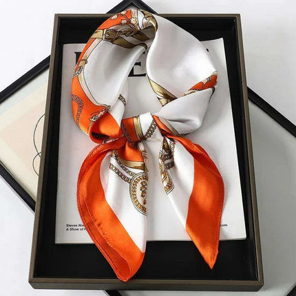 Chic Toddler Elegance: Luxurious 70x70cm Silk Scarf for Ages 6 Months to 4 Years - Très Elite