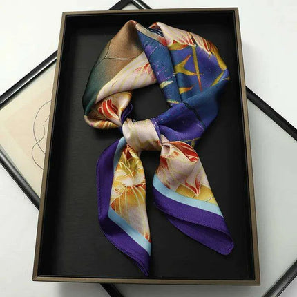 Chic Toddler Elegance: Luxurious 70x70cm Silk Scarf for Ages 6 Months to 4 Years - Très Elite