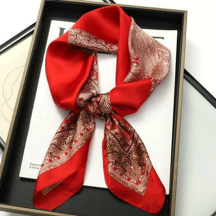 Chic Toddler Elegance: Luxurious 70x70cm Silk Scarf for Ages 6 Months to 4 Years - Très Elite
