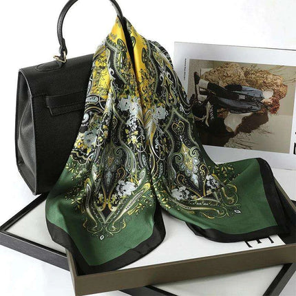 Chic Toddler Elegance: Luxurious 70x70cm Silk Scarf for Ages 6 Months to 4 Years - Très Elite