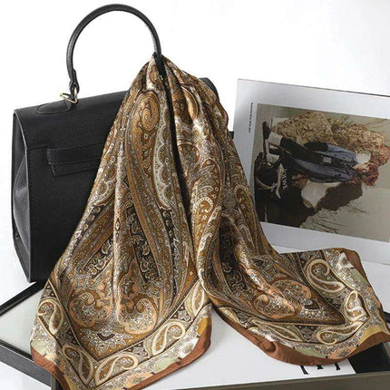 Chic Toddler Elegance: Luxurious 70x70cm Silk Scarf for Ages 6 Months to 4 Years - Très Elite