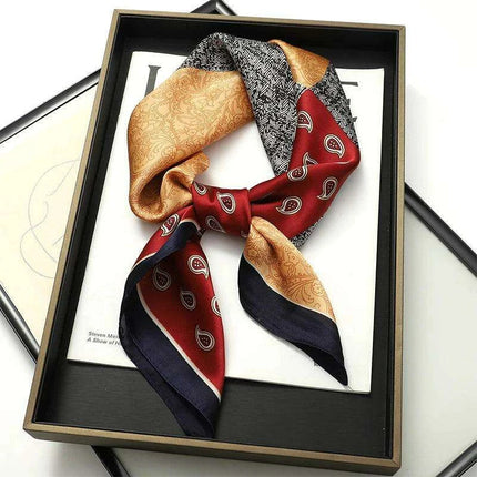 Chic Toddler Elegance: Luxurious 70x70cm Silk Scarf for Ages 6 Months to 4 Years - Très Elite