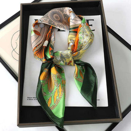Chic Toddler Elegance: Luxurious 70x70cm Silk Scarf for Ages 6 Months to 4 Years - Très Elite
