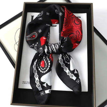 Chic Toddler Elegance: Luxurious 70x70cm Silk Scarf for Ages 6 Months to 4 Years - Très Elite