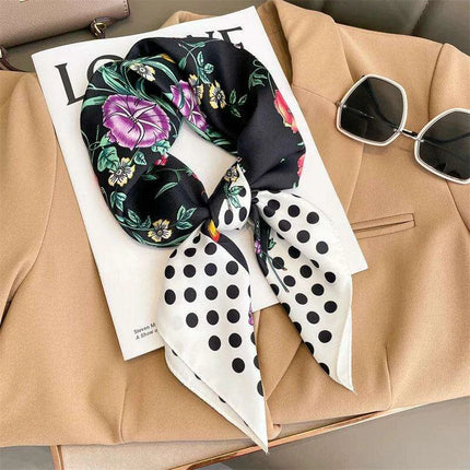 Chic Toddler Elegance: Luxurious 70x70cm Silk Scarf for Ages 6 Months to 4 Years - Très Elite