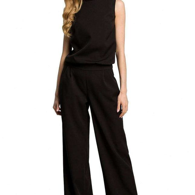 Chic Trousers Ensemble with Slit Back Detail
