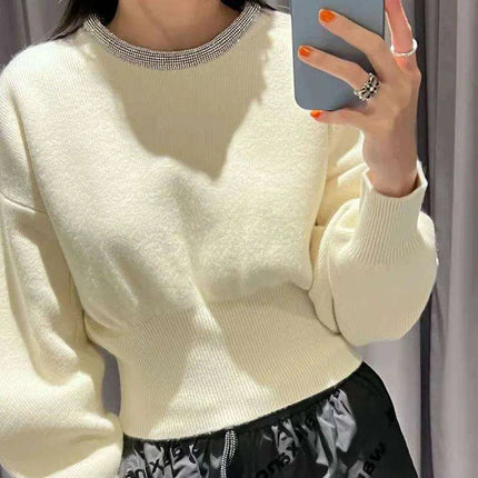 Chic Two-Tone Knit Pullover Sweater for Women - Cozy Round Neck Top for Cold Weather Style - Très Elite