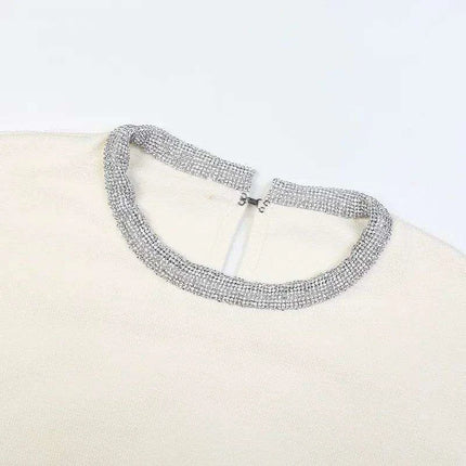 Chic Two-Tone Knit Pullover Sweater for Women - Cozy Round Neck Top for Cold Weather Style - Très Elite