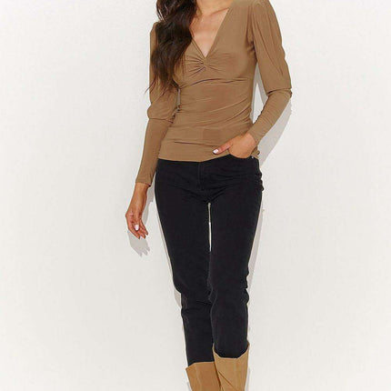 Chic V-Neck Blouse with Metal Plate Accent for Fashion-Forward Women - Très Elite