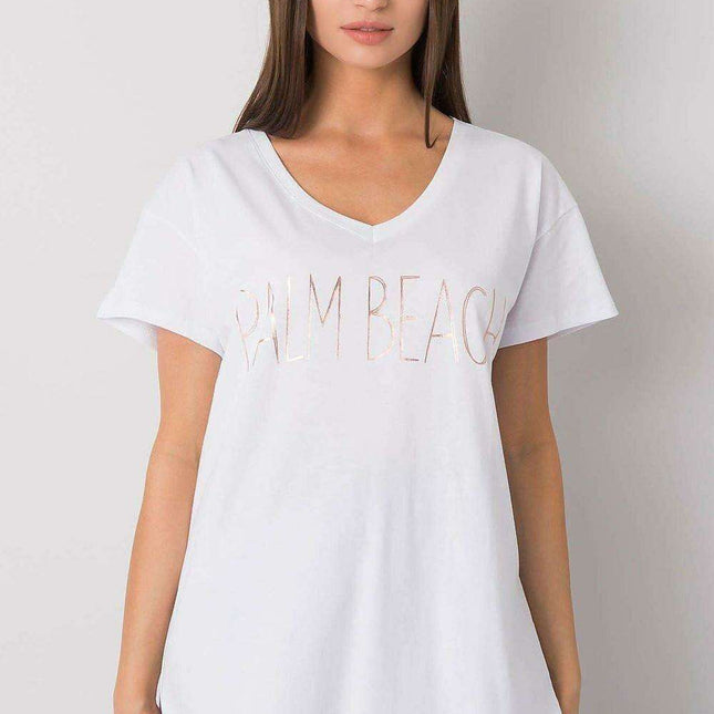 Chic V-Neck Cotton Tee for Fashion-Forward Women