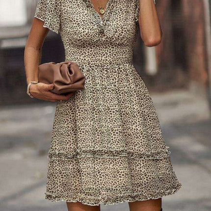 Chic V-Neck Dress: Your Go-To Essential for Spring and Summer Style - Très Elite
