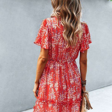 Chic V-Neck Dress: Your Go-To Essential for Spring and Summer Style - Très Elite