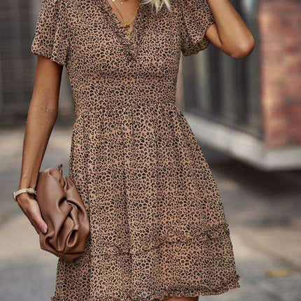 Chic V-Neck Dress: Your Go-To Essential for Spring and Summer Style - Très Elite
