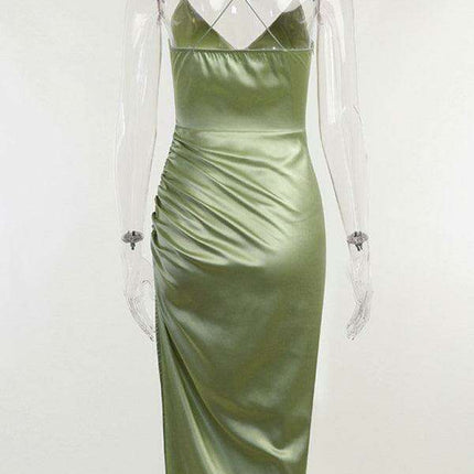 Chic V-neck Pleated Midi Dress with Stylish Slit - Sophisticated Polyester Fashion - Très Elite