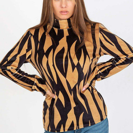 Chic Velour Blouse With Parisian Flair European Elegance - Très Elite