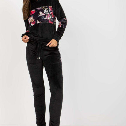 Chic Velour Floral Lounge Set Parisian Blooms Cozy Comfort - Très Elite
