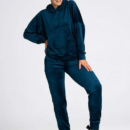 Chic Velour Hooded Sweatshirt with Practical Kangaroo Pocket - Très Elite