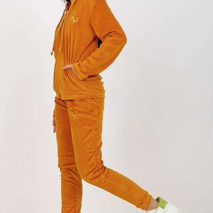 Chic Velour Lounge Set with Zippered Hoodie and Coordinating Trousers - Très Elite