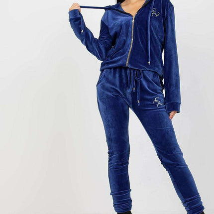 Chic Velour Lounge Set with Zippered Hoodie and Coordinating Trousers - Très Elite