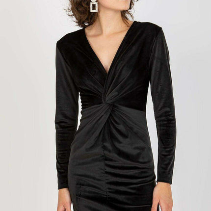 Chic Velvet Bodycon Evening Dress For Elegant Occasions