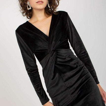 Chic Velvet Bodycon Evening Dress For Elegant Occasions - Très Elite