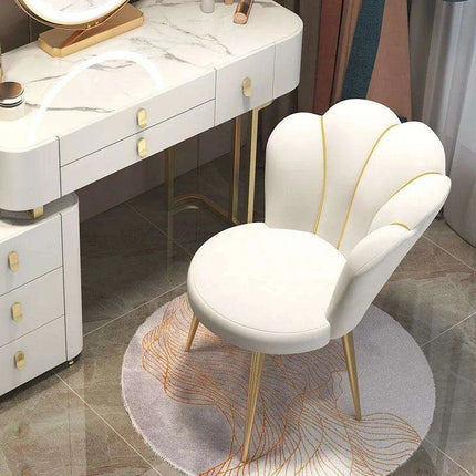 Chic Velvet Folding Stool: Stylish and Versatile Seating for Modern Homes - Très Elite
