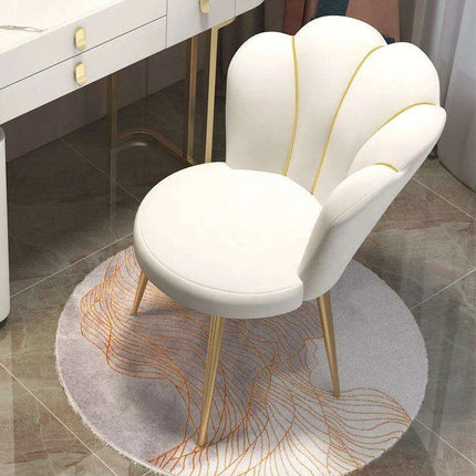 Chic Velvet Folding Stool: Stylish and Versatile Seating for Modern Homes - Très Elite