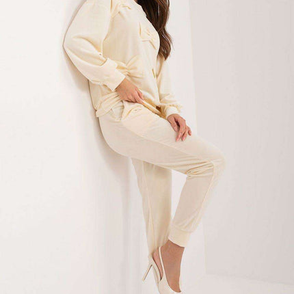 Chic Velvet Loungewear Set For Women Plush Velour Comfort - Très Elite