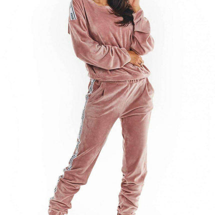 Chic Velvet Pleated Sweatshirt with Logo Detail - Très Elite