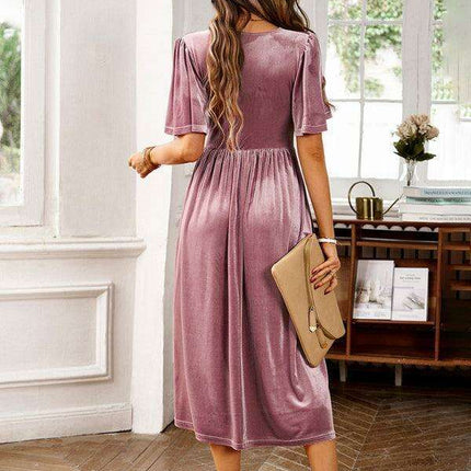 Chic Velvet V-Neck Dress with Short Sleeves: A Touch of Elegance - Très Elite