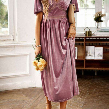 Chic Velvet V-Neck Dress with Short Sleeves: A Touch of Elegance - Très Elite