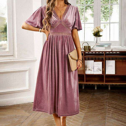 Chic Velvet V-Neck Dress with Short Sleeves: A Touch of Elegance - Très Elite