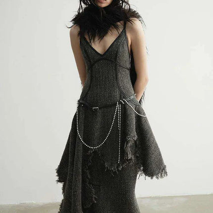 Chic Vintage Sleeveless V-Neck Dress with Unique Tassels and Burr Hem - Women's Wool Blend Autumn/Winter Fashion - Très Elite