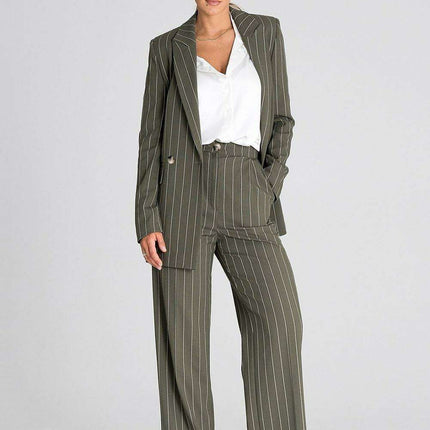 Chic Wide-Leg Pants with Modern Waist Design - Très Elite