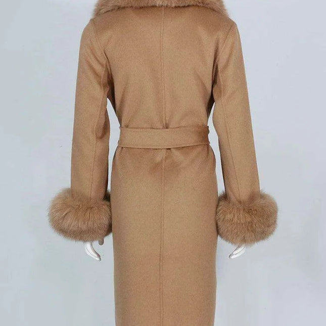 Chic Winter Elegance: Women's Fox Fur and Wool Overcoat with Luxurious Natural Collar