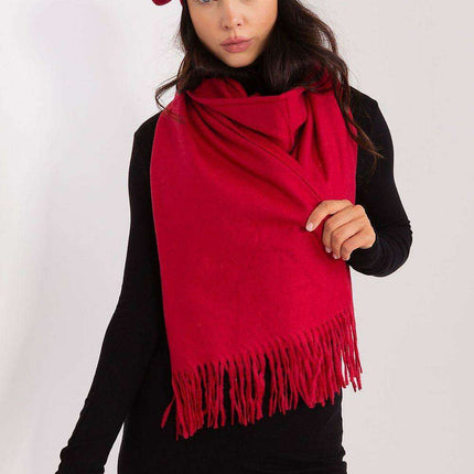 Chic Winter Wrap with Tassel Accents - Luxurious 100% Polyester, 196 cm Long - Très Elite