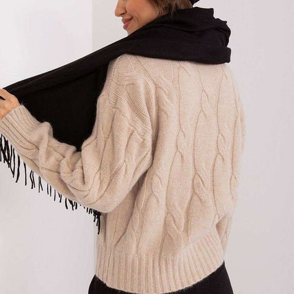 Chic Winter Wrap with Tassel Accents - Luxurious 100% Polyester, 196 cm Long - Très Elite