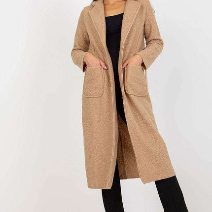 Chic Women's Coat with Tie Belt and Elegant Details - Très Elite