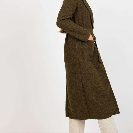 Chic Women's Coat with Tie Belt and Elegant Details - Très Elite