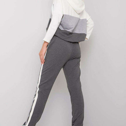 Chic Women's Hoodie and Pants Ensemble: Comfort Meets Style - Très Elite