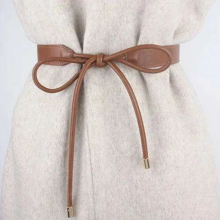 Chic Women's Leather Waist Belt with Stylish Knot Accent - Très Elite