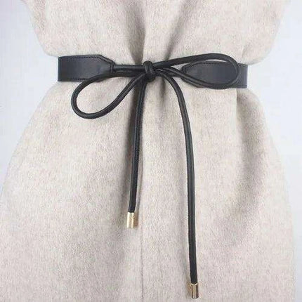 Chic Women's Leather Waist Belt with Stylish Knot Accent - Très Elite