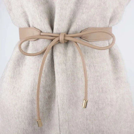 Chic Women's Leather Waist Belt with Stylish Knot Accent - Très Elite