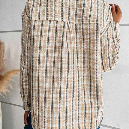 Chic Women's Plaid Shirt Jacket for Effortless Seasonal Fashion - Très Elite