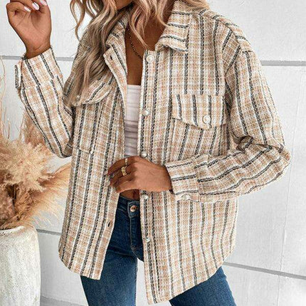 Chic Women's Plaid Shirt Jacket for Effortless Seasonal Fashion - Très Elite
