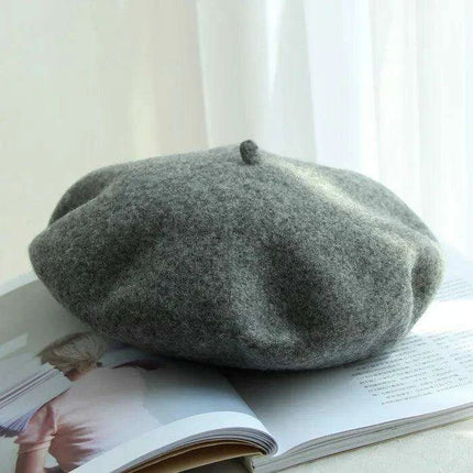 Chic Wool Beret for Women - Timeless Style Meets Cozy Comfort - Très Elite