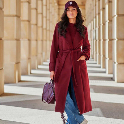 Chic Wool Coat with Waist-Defining Belt